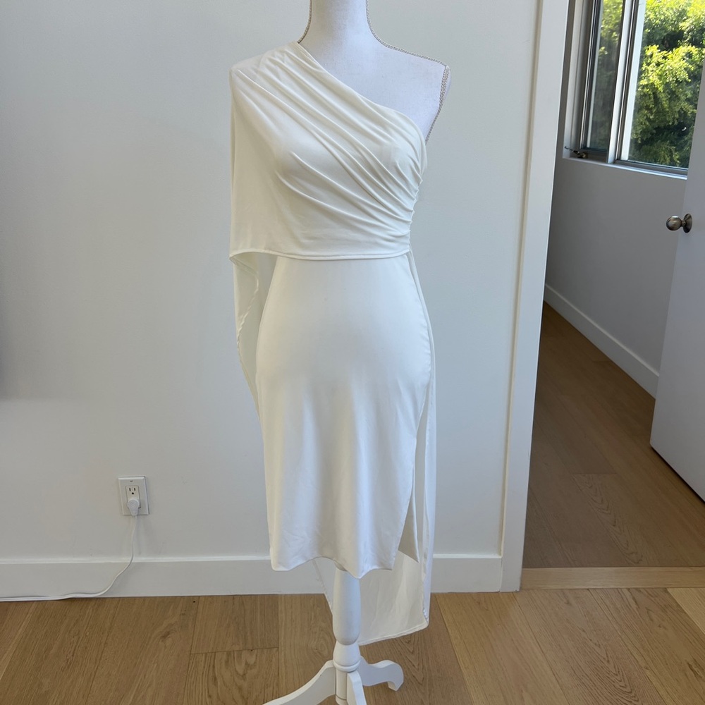 Chic One-Shoulder White Dress
